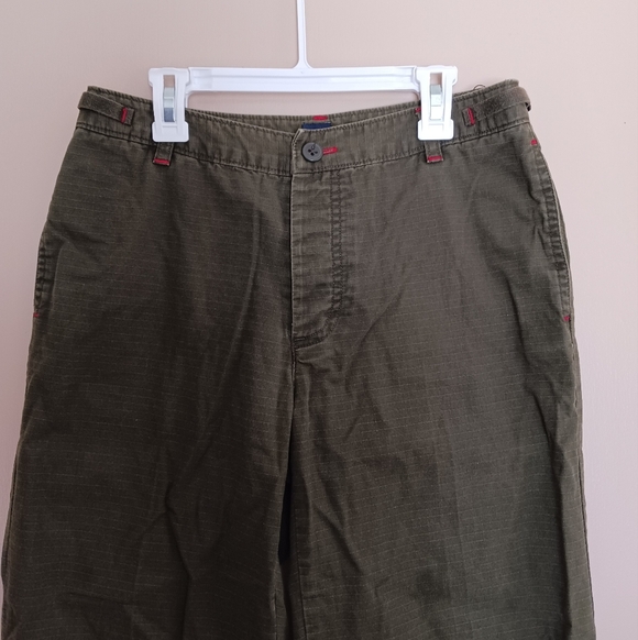 Gap Rip Stop Mid Rise Army Green Outdoor Crop Pants Women's Size 4 - Picture 2 of 6